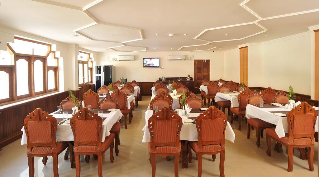 Indraprastha Beach Resort Варкала Екстер'єр фото